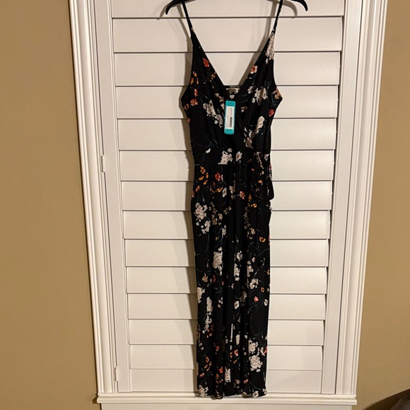 Kaileigh Pants - Floral Black crop jumpsuit